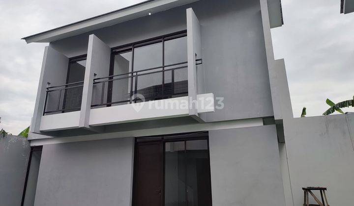 Rumah Baru 2 Lantai Minimalis di Samping Kbp 1