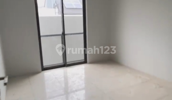 Rumah Lux 2 Lantai di Tarubawana Kota Baru Parahyangan 2