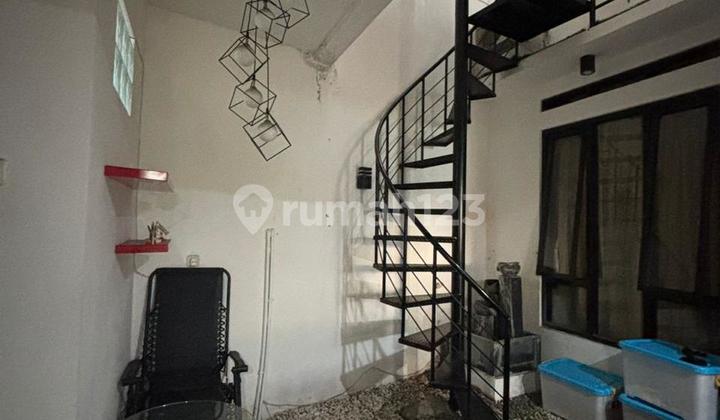 Rumah Cantik Siap Huni di Batununggal Indah 2