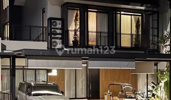 Dijual Rumah Mewah Terumah di Kota Baru Parahyangan