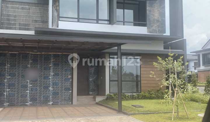 Rumah Minimalis di Nilapadmi, 4 Kamar, Dekat IKEA Rumah Minimalis di Nilapadmi, 4 Kamar, Dekat IKEA