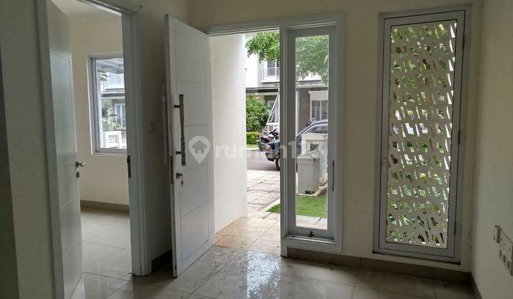 Rumah 2 Lantai di Cluster Cynthia Summarecon Bandung 1