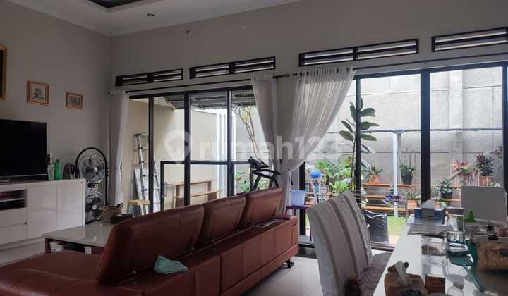 Rumah di Bandung Tempo Dulu Kota Baru Parahyangan Dekat Ikea 2