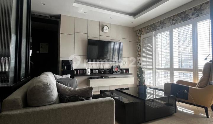 Apartment 3 BR Furnished Hegarmanah Residence