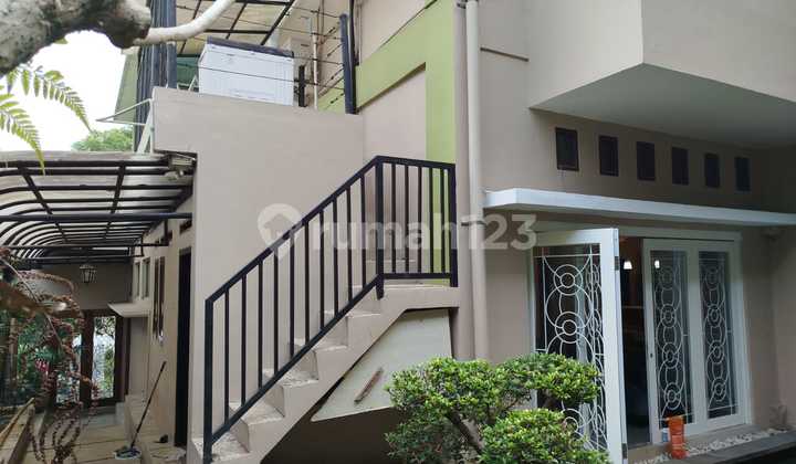 Rumah 2 Lantai Furnished di Kota Baru Parahyangan 2