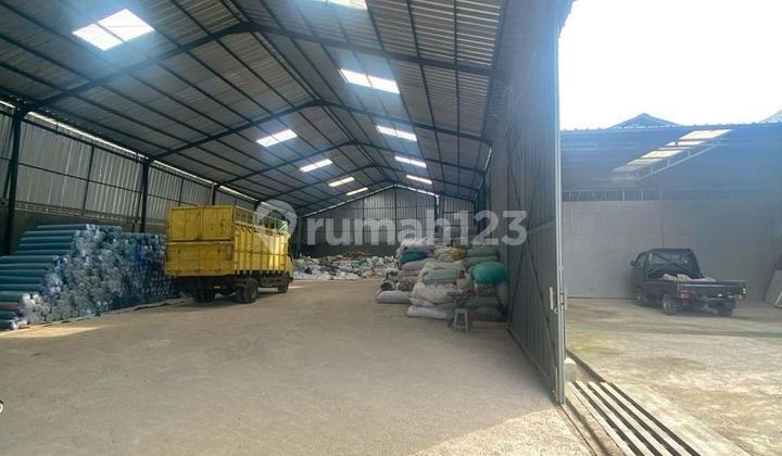 Gudang di Nanjung Akses Toll Margaasih Bandung