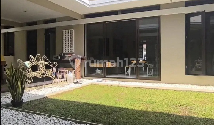 For Sale Vintage House Bandung New Parahyangan City