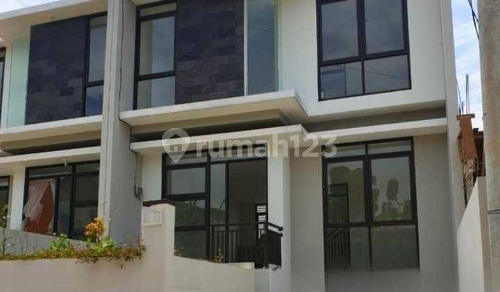 Fully Renovated House in Kolmas Regency