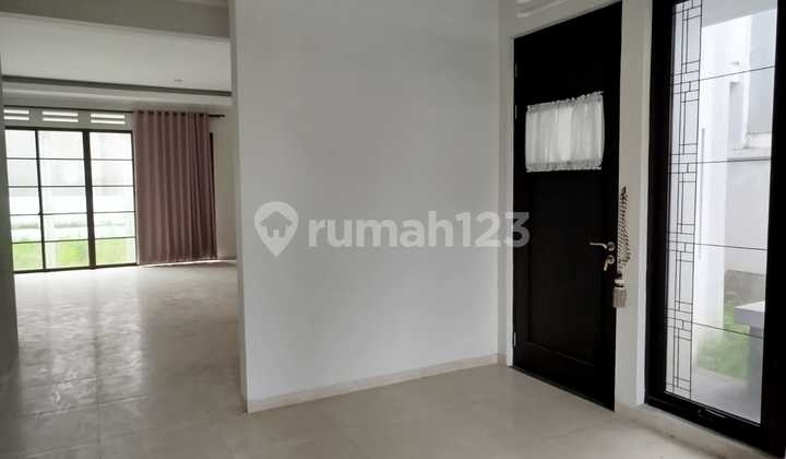 Rumah 2 Lantai di Bandung Tempo Dulu, Kota Baru Parahyangan 2