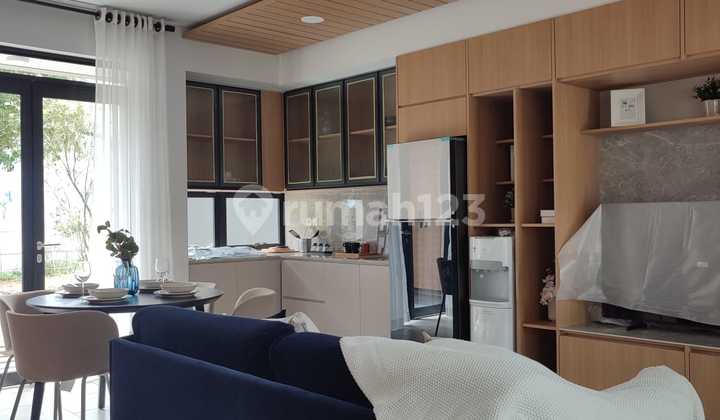 Rumah 2 Lantai di Tatar Jayaprakarsa Kota Baru Parahyangan