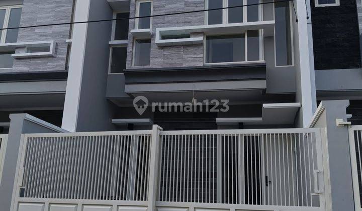 Dijual Rumah Surabaya Timur Perumahan Nginden Intan Timur 1