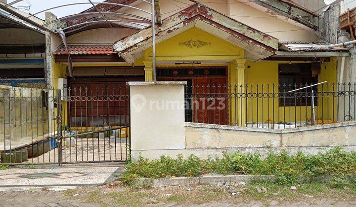 Dijual Rumah Hitung Tanah di Darmo Satelit Surabaya 1