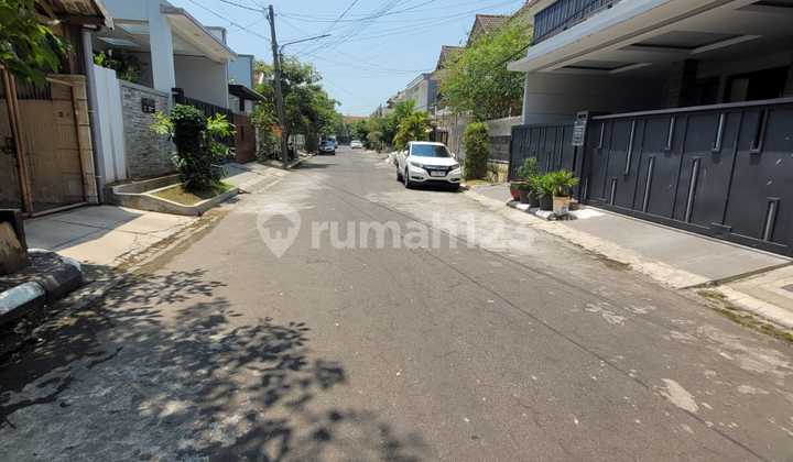 Dijual Rumah Hook Sutorejo Prima Indah selatan. 2