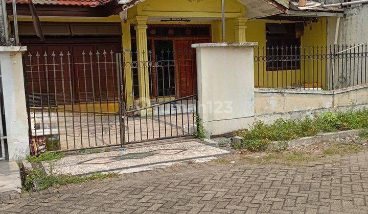 Dijual Rumah Hitung Tanah di Darmo Satelit Surabaya 2