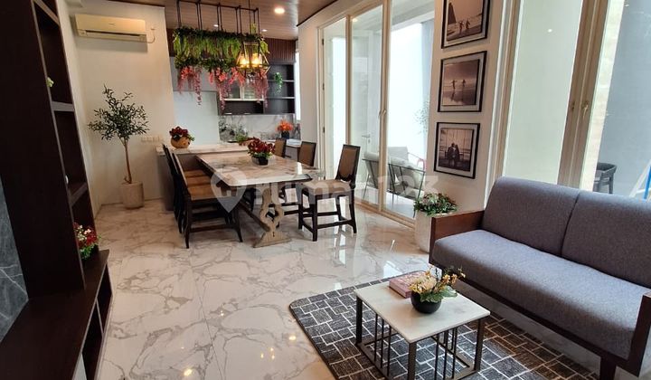 Dijual Rumah Full Furnished Pakuwon Indah Lariz Embassy 2