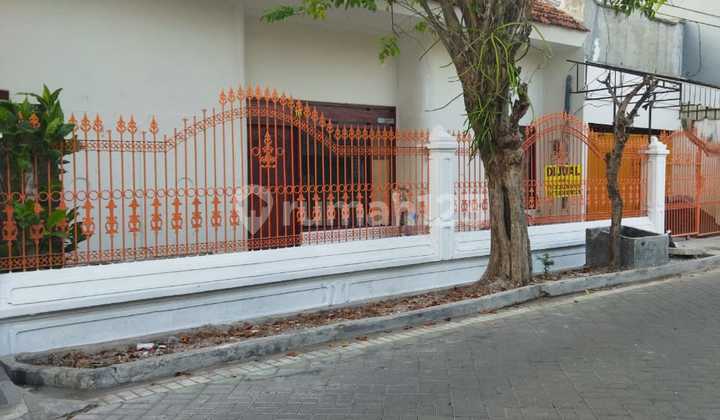 For Sale, Ready-to-Occupy House on Jln Sidotopo Wetan Mulya
