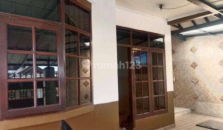 Rumah 2 Lantai Sudah Renovasi SHM Taman Cibaduyut Indah 1 Bandung 1