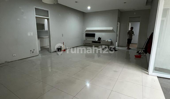 Sewa rumah singgasana lokais bagus 2