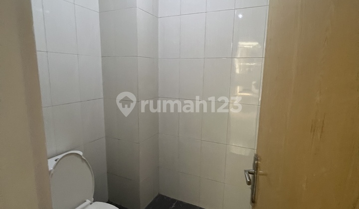 Business Space Rental Paskal Mainroad