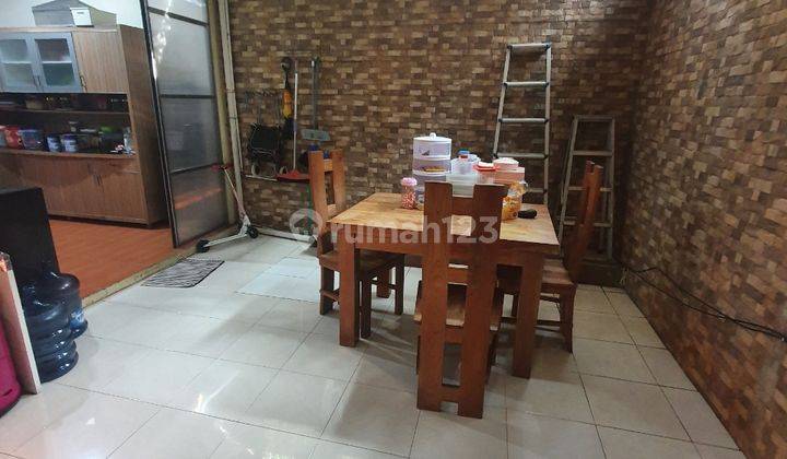 Rumah 2 Lantai Bagus Semi Furnished SHM 2