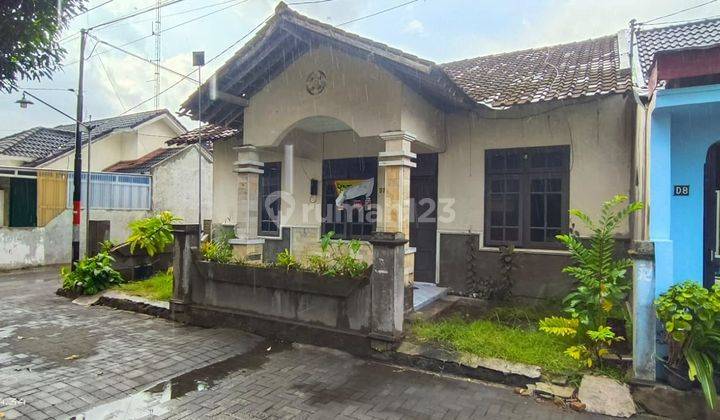 Rumah Sederhana Hook Di Perum Kanisius. Kab Sleman. Al 1