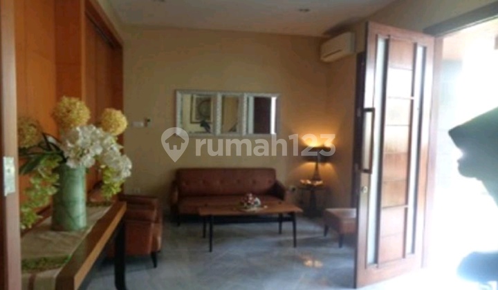 Rumah Mewah 2 Lantai Shm Di Kemang Utara, Jakarta Selatan - Lt 848m², Ada Kolam Renang! 2