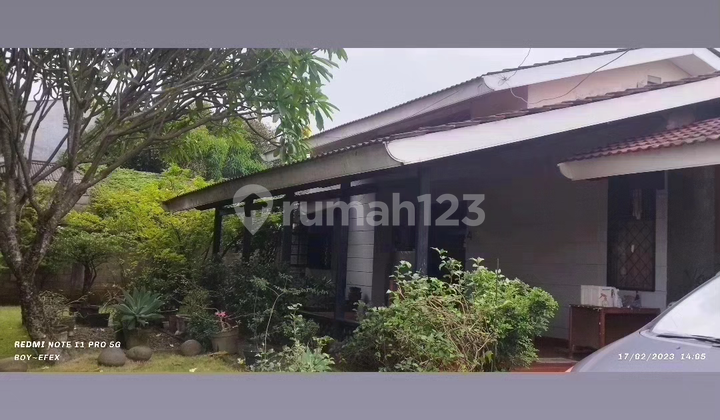 Dijual Rumah Halaman Luas di Tangerang Kota