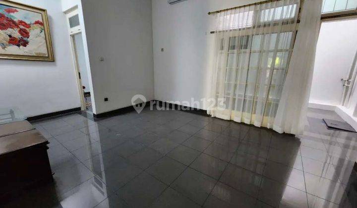 Rumah Dijual / Disewa Rapi Di Pondok Indah. Jakarta Selatan. Hlsy 2