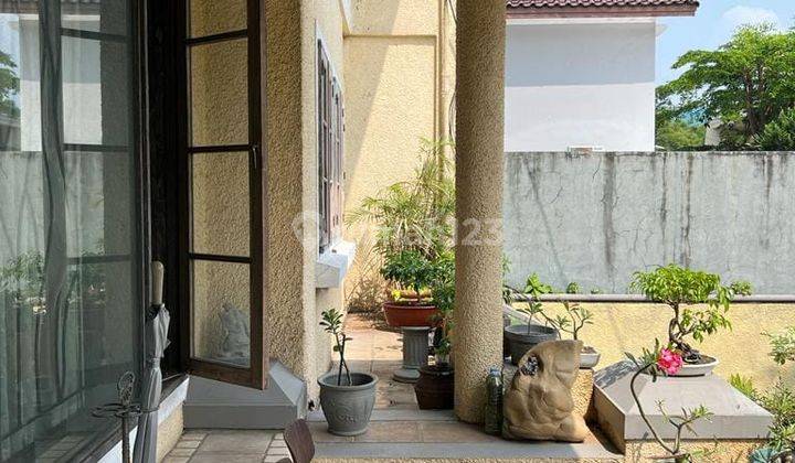 Rumah Besar Di Taman Cirendeu Ciputat, Tangerang Selatan.hlsy 2