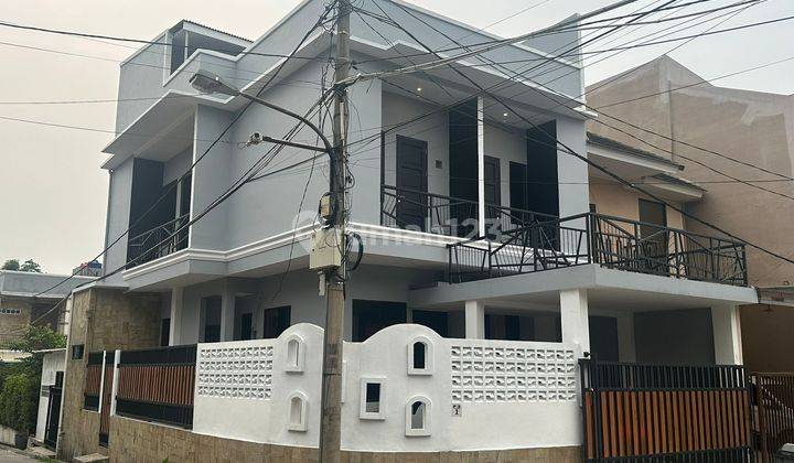 Rumah  Murah 3 Lantai Di Pamulang Tangerang Selatan 1