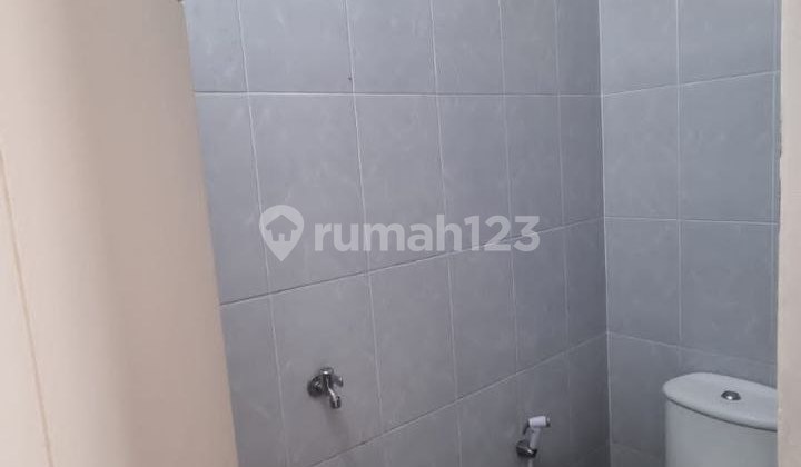 Dikontrakan atau Disewakan 35Jt Rumah 2Lantai di Jatihandap Kodya 3Kamar 99% Terhuni 2