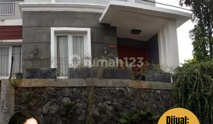 A Grand 208m² House For Sale In Cisaranten Kulon Complex Bandung 2.9m Negotiable A Grand 208m² House For Sale In Cisaranten Kulon Complex Bandung 2.9m Negotiable