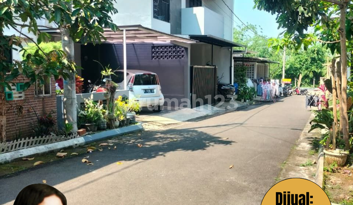 Dijual Rumah Cibaligo Cihanjuang Dekat Yomart Security 24 Jam Sudah Renovasi Siap Huni, Kamar Full Furnished Dilepas 675jt 1
