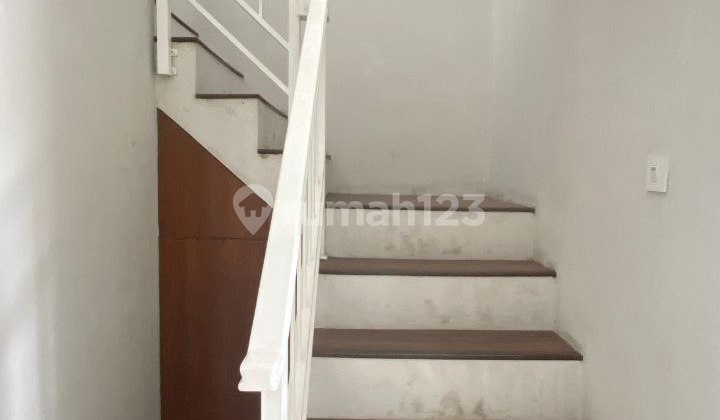 For Sale Large 2-Story 4-Bedroom House in Cihanjuang Open Price 1.2m Negotiable 2