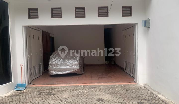Dijual Rumah Nyaman Terawat Siap Huni Lokasi Strategis di Sayap Pasteur Bandung Dijual Rumah Nyaman Terawat Siap Huni Lokasi Strategis di Sayap Pasteur Bandung