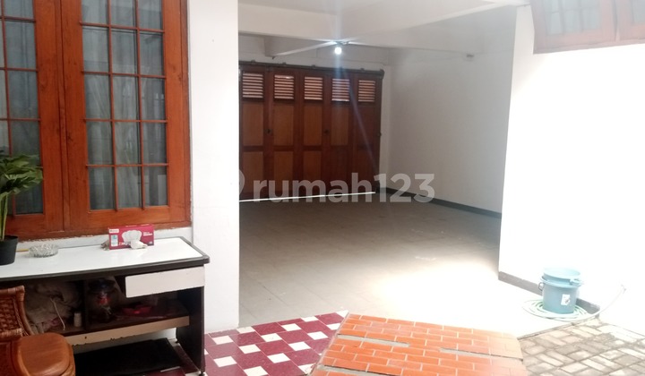 For Sale: 1.5-Story Fully Furnished House Ready to Occupy, Location in Sayap Batununggal, Bandung 2