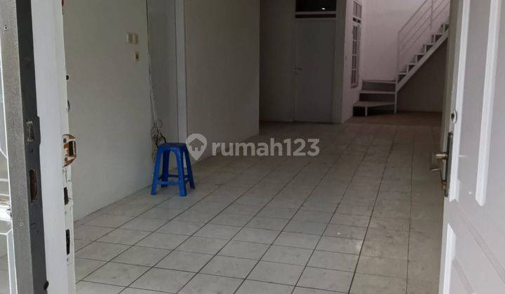 Disewakan Rumah Terawat Siap Huni di Taman Holis Indah THI 1 1