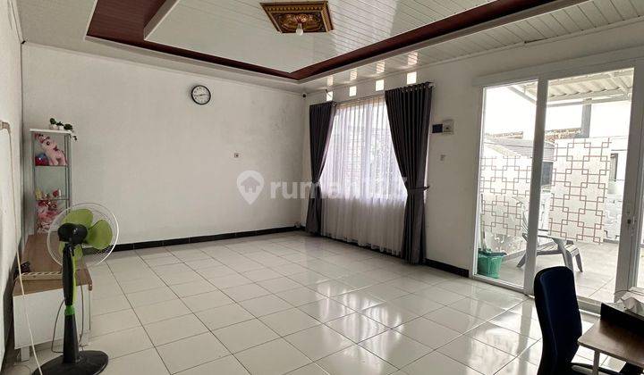 Diswakan Rumah Siap Huni 2 Lantai Semi Furnish Lokasi Strategis di Perumahan Prima Amerta Gading Tutuka 2