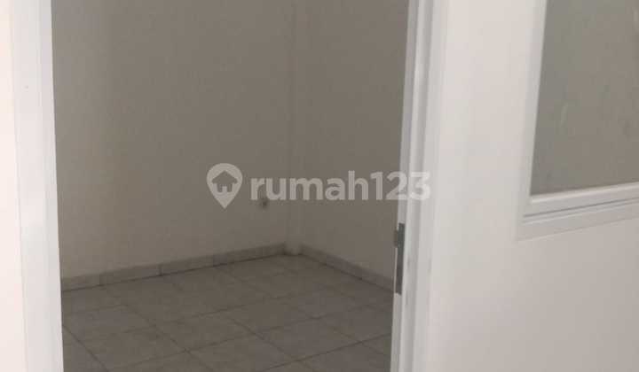 Dijual Rumah Siap Huni Nyaman Terawat Minimalis Lokasi Strategis di Taman Kopo Indah 3 Bandung