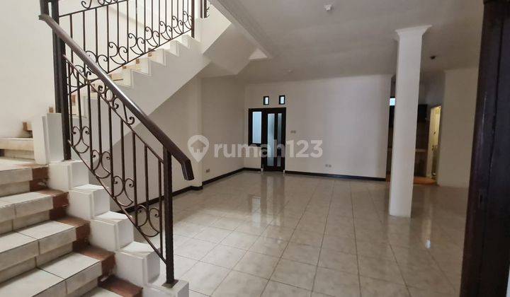 Disewakan Rumah 2 Lantai Nyaman Siap Huni Di Suryalaya Bandung 1