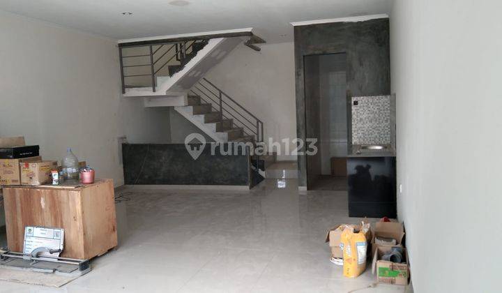 Disewakan Ruko Bagus Di Mainroad Leuwipanjang 5