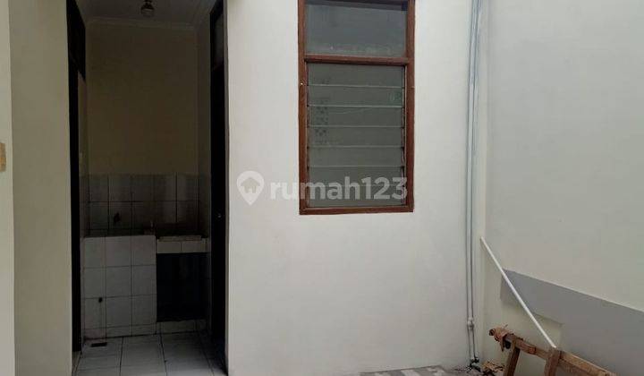 Disewakan Rumah Lokasi Komplek Singgasarna Pradana 3