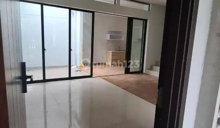  Rumah Summarecon Baru Renovasi Cluster Flora 1