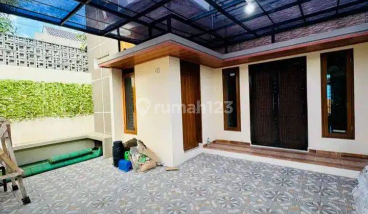  Rumah 2 Lantai Semi Furnish Lokasi Strategis Buah Batu Bandung 2