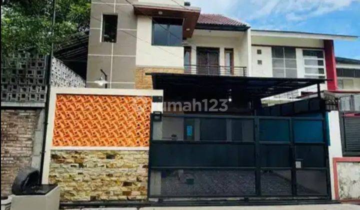  Rumah 2 Lantai Semi Furnish Lokasi Strategis Buah Batu Bandung 1