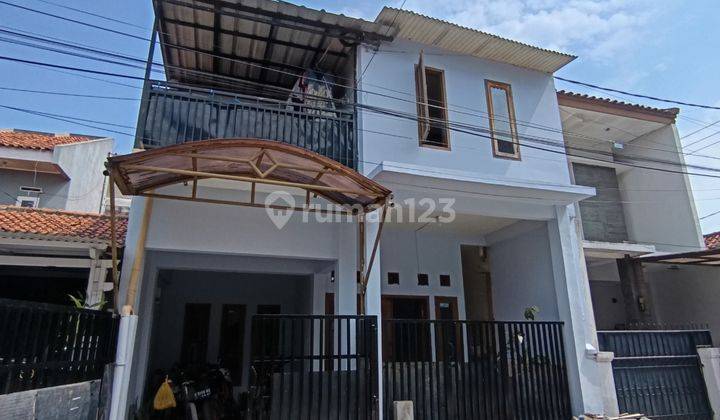 Rumah Minimalis 2 Lantai Nyaman Terawat di Gba 3 Ciganitri 1