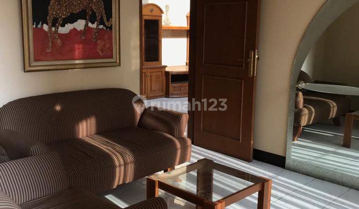 Disewakan Rumah Baru Renovasi Full Furnished di Setraduta 2