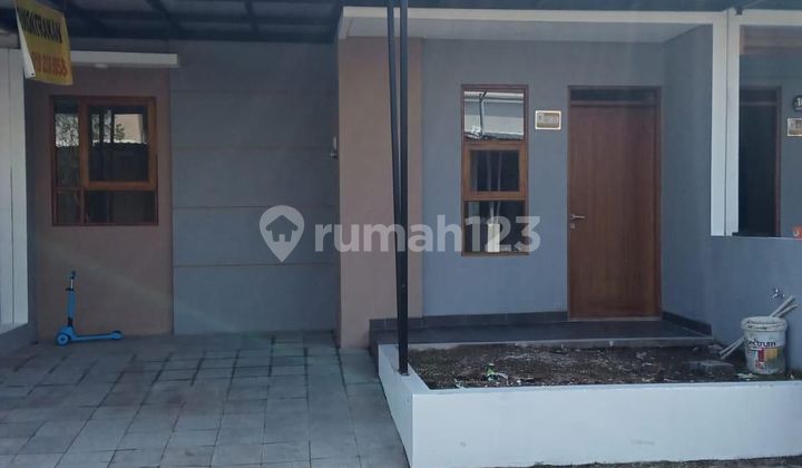 Dijual Rumah dibawah Harga Pasar Rumah Minimalis Lokasi di Spring Garden Residence Buah Batu Bandung