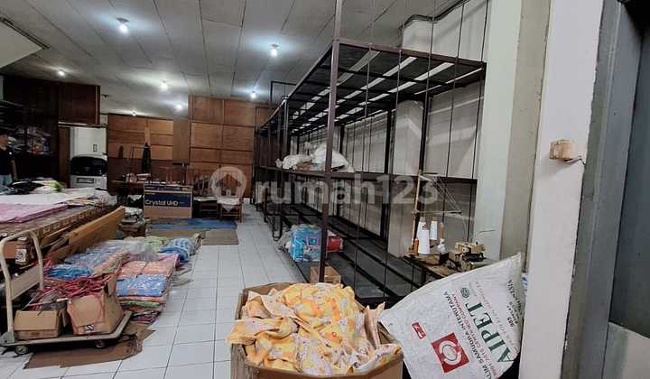 Disewakan Ruko Nyaman Siap Pakai Lokasi Strategis di Cibadak Bandung Disewakan Ruko Nyaman Siap Pakai Lokasi Strategis di Cibadak Bandung