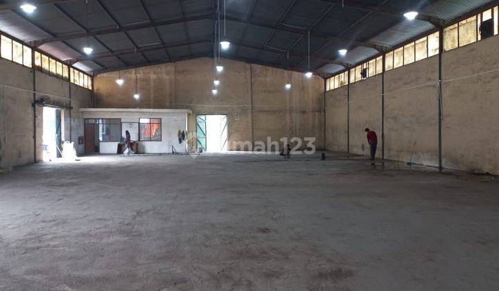 Disewakan Gudang Nyaman Siap Pakai Lokasi di Jl Terusan Ibrahim Adjie Bandung 2